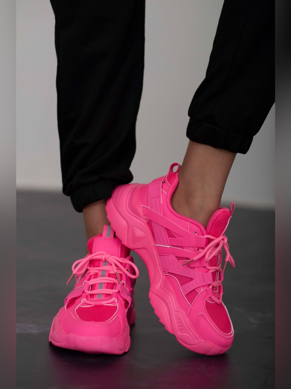 Berness Running Late Chunky Sole Athletic Sneakers in Hot Pink